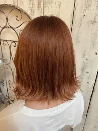 ミディアム カラー アダチ ホノカのヘアスタイル