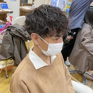 ショート カラー パーマ メンズ 原田 涼矢のヘアスタイル