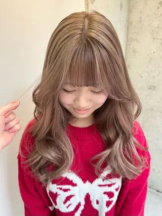 ロング カラー ベージュカラー🐑 レイヤー🤎塚原優芽のヘアスタイル