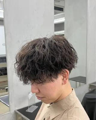 パーマ メンズ 田中 辰弥のヘアスタイル