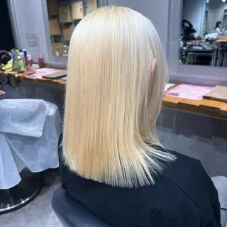 セミロング ✨ツヤ髪ハイトーン✨ しげきのヘアスタイル