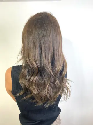セミロング カラー Luzir⭐︎ GEN⭐︎のヘアスタイル