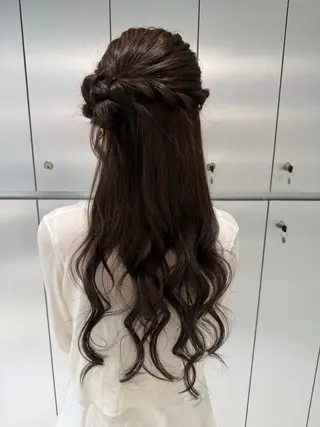 ヘアアレンジ ヘアセット🎀耳つぼ 👂💎MONAMIのヘアスタイル