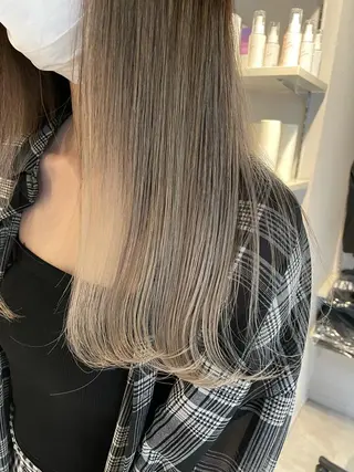 セミロング カラー ブリーチ👩🦳/ ✂︎MANAMIのヘアスタイル