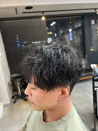 ショート パーマ メンズ メンズ特化/マッシュ 小原 啓裕のヘアスタイル