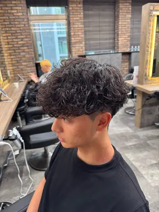 ショート カラー パーマ ヘアアレンジ メンズ キッズ スパイキー⚡️/ 海外風ヘア🌊秀平のヘアスタイル