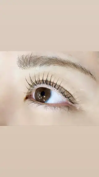 マツエク・マツパ PEARL~パール~ スタッフ用の眉毛・アイブロウイメージ