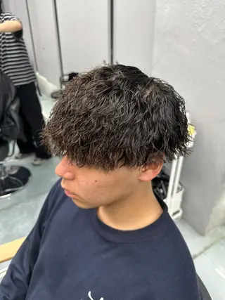 カラー パーマ メンズ 松戸レイヤーカット 塚原悠斗のヘアスタイル