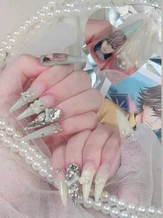 ネイル ベスティオーラ 花香のネイルデザイン