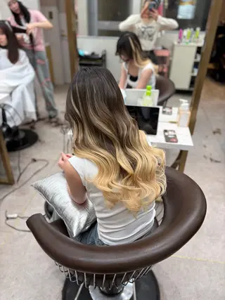 ロング 坂上 実里のヘアスタイル