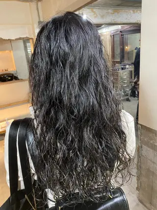 セミロング パーマ お任せヘア☘️☘️ 及川渚のヘアスタイル