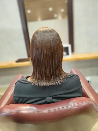 ミディアム Overture MIWAKOのヘアスタイル