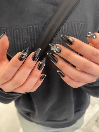 ネイル ユナ🌙 nailのネイルデザイン