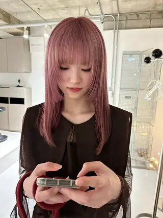 セミロング カラー natsumi zenshoのヘアスタイル