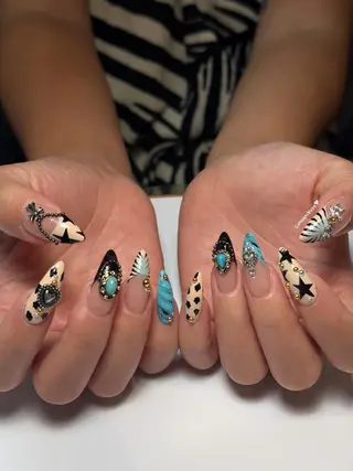 ネイル CoMo Nailのネイルデザイン