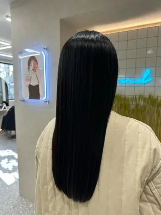 ロング ✨髪質改善特化✨副 店長椎葉信乃介のヘアスタイル