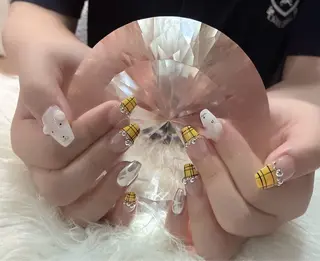 ネイル LoaChaton kaeのネイルデザイン
