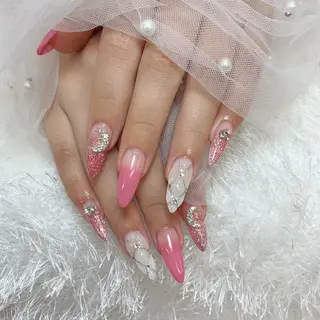 ネイル 佐藤 依娜のネイルデザイン