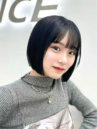 ショート カラー ヘアアレンジ 縮毛矯正🤍 ボブ/ HIKARIのヘアスタイル