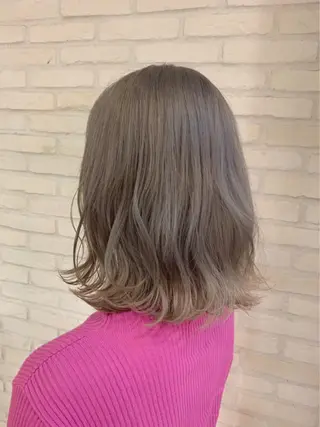 ミディアム カラー 大平 美沙のヘアスタイル