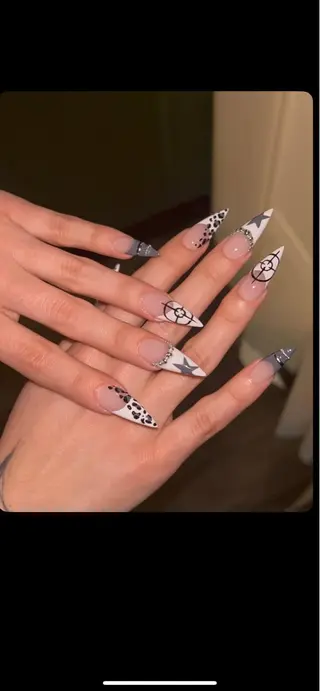ネイル NiJi Nailsのネイルデザイン