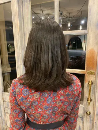 ミディアム 井上 日菜乃のヘアスタイル