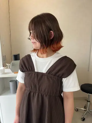 ミディアム カラー 長山 茉白のヘアスタイル