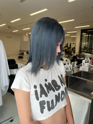 カラー 秋山 空澄のヘアスタイル