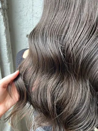 カラー 𝐲𝐮𝐮 /艶髪 /透明感カラー🌱のヘアスタイル