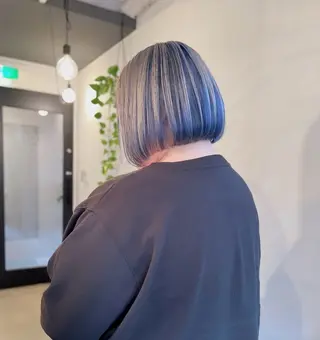 ミディアム カラー ノサカ ミワコのヘアスタイル