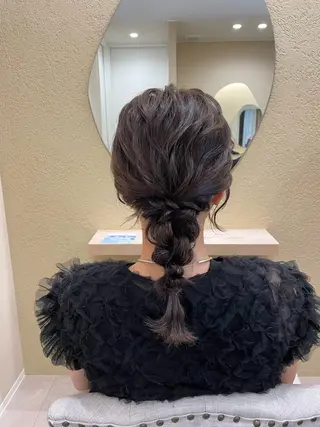 セミロング ヘアアレンジ ユ ミのヘアスタイル