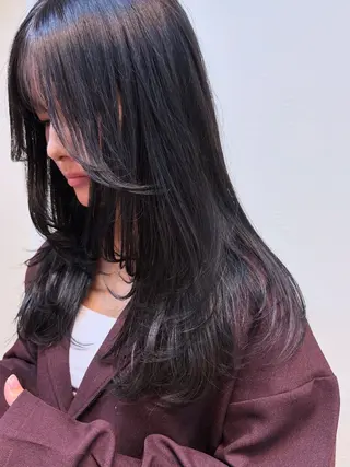ロング カラー ユウリ YURIのヘアスタイル