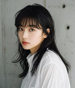 ミディアム ウルフカット 811 大阪梅田 ウルフのヘアスタイル