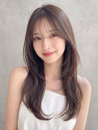 ロング 近藤 七海のヘアスタイル