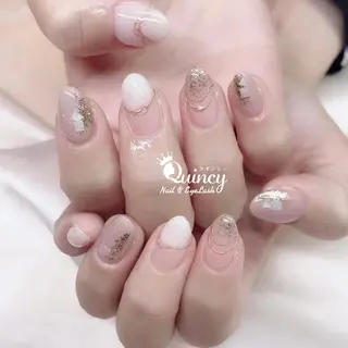 ネイル Quincy ネイル&アイラッシュのマツエク・マツパデザイン