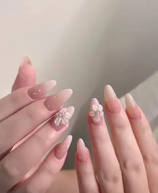 ネイル 本田 アユミのネイルデザイン