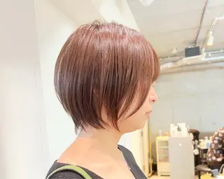 ショート 中村拓磨 明るい白髪染めのヘアスタイル