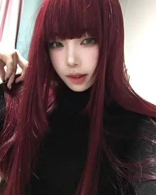 ロング カラー ヘアアレンジ 🩶渋谷の赤髪 トップ/らいる🩶のヘアスタイル
