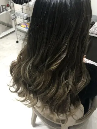 カラー ロング ヘアアレンジ See by merのマツエク・マツパデザイン