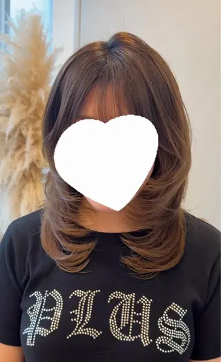 ミディアム レイヤー透明感カラー ブリーチ🎀オトハのヘアスタイル