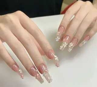 ネイル D-BEAUTY Nailsalonのネイルデザイン