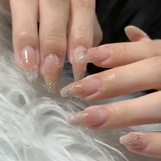 ネイル LAVISH nanamiのネイルデザイン