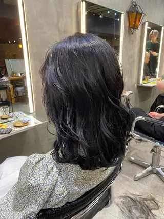 セミロング カラー 透明感カラー🌿 グレージュ🐺陽介のヘアスタイル