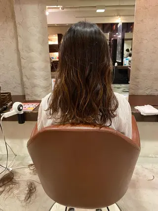 セミロング カラー ヘアアレンジ 、 、のヘアスタイル