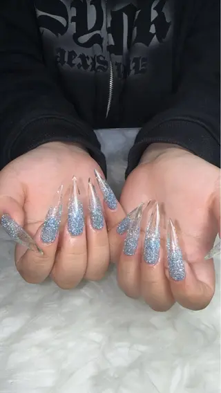 ネイル 藤原 莉紅のネイルデザイン