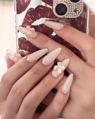 ネイル Nail salon Rhonaのネイルデザイン