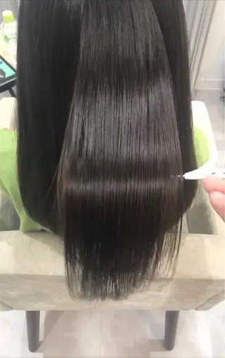 セミロング ⭐️艶髪⭐️髪質改善 newi町田 山本のヘアスタイル