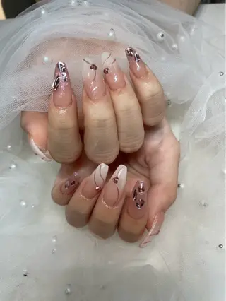 ネイル I-nailロング /ワンホン/キラキラのネイルデザイン