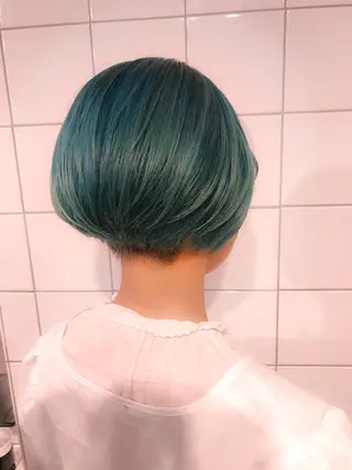 ショート カラー 透明感カラー/ レイヤー　YUKAのヘアスタイル