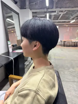 ミディアム 林 真那のヘアスタイル